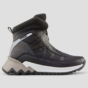 NWT Cougar Shoes Swizzle Nylon Boots